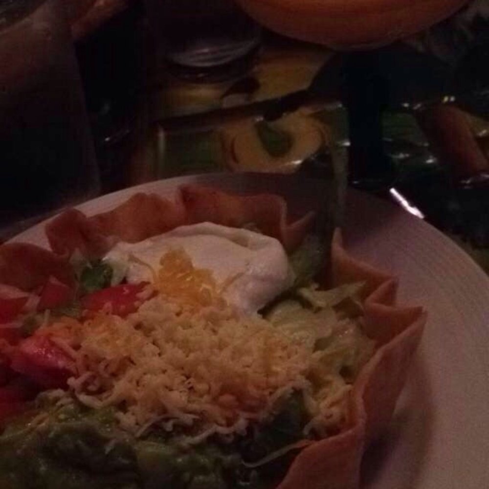Las Margaritas - Taco salad with chicken (this one had the bone) and mango frozen margarita. - Mexican Near Me - Southampton, Pennsylvania Las Margaritas - Taco salad with chicken (this one had the bone) and mango frozen margarita. - Mexican Near Me - Southampton, Pennsylvania