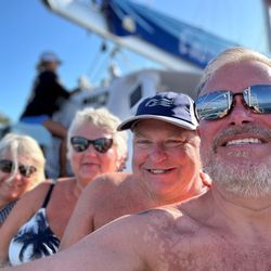 Castaway Girl Snorkling Tours - Group of us on Castaway Girl 4