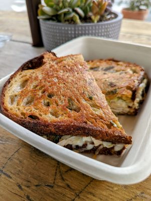 Tartine West Adams by null