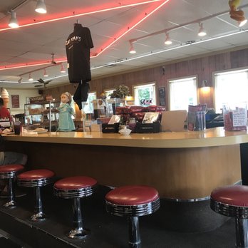 Twede's Cafe - American Near Me - North Bend, Washington
