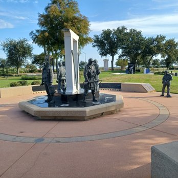 Veterans Memorial Park - Parks Near Me - Pensacola, Florida