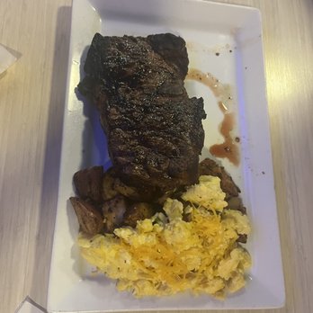 MKT Bar - Steak & eggs - New American Near Me - Houston, Texas