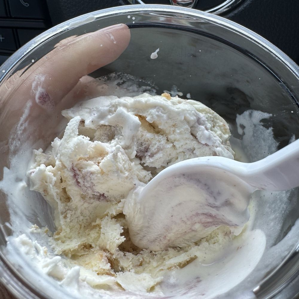 Teddy's Ice Cream - Blueberry swirl and lemon cheesecake - Ice Cream & Frozen Yogurt Near Me - Chicago, Illinois Teddy's Ice Cream - Blueberry swirl and lemon cheesecake - Ice Cream & Frozen Yogurt Near Me - Chicago, Illinois