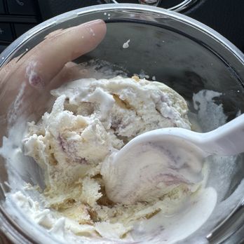 Teddy's Ice Cream - Blueberry swirl and lemon cheesecake - Ice Cream & Frozen Yogurt Near Me - Chicago, Illinois Teddy's Ice Cream - Blueberry swirl and lemon cheesecake - Ice Cream & Frozen Yogurt Near Me - Chicago, Illinois