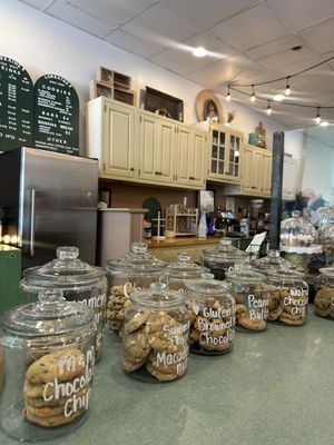 Lorraine's Bake Shop by null