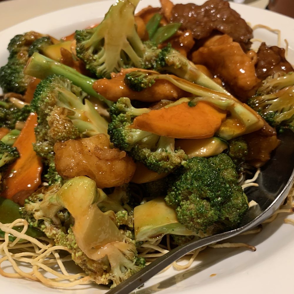 Sichuan House - House Pan-Fried Noodle with shrimp, beef, and chicken - Szechuan Near Me - Johns Creek, Georgia