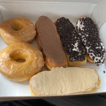 Jeff's Donuts - Glazed, cream filled, Oreo, chocolate chip and maple nut donuts - Donuts Near Me - Louisville, Kentucky