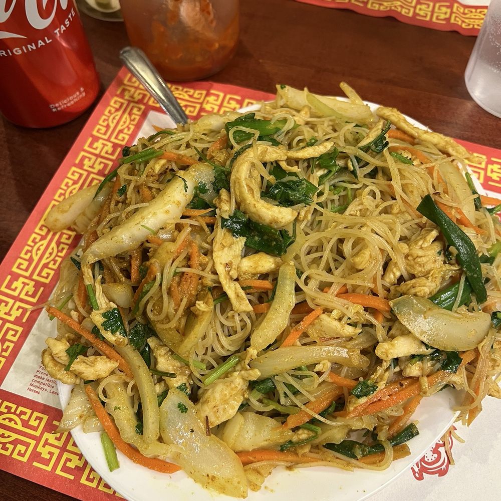 Hakka Wok - Singapore Noodles - Chinese Near Me - Schaumburg, Illinois Hakka Wok - Singapore Noodles - Chinese Near Me - Schaumburg, Illinois