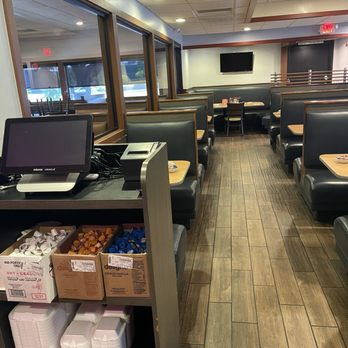 Loaded Cafe - Interior of restaurant - American Near Me - Placentia, California