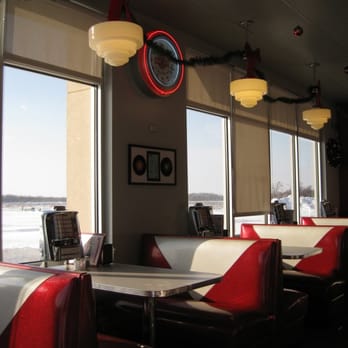 Muscatine Maid-Rite - a view of a restaurant - Burgers Near Me - Muscatine, Iowa Muscatine Maid-Rite - a view of a restaurant - Burgers Near Me - Muscatine, Iowa