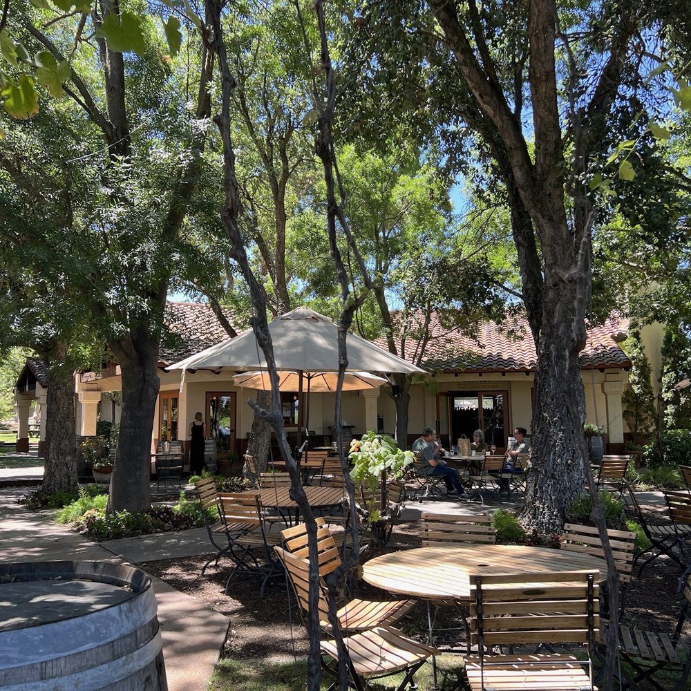Castoro Cellars - Wineries Near Me - Templeton, California