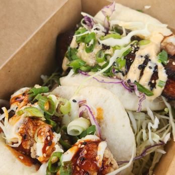 East Meats West - Spicy yoshi chicken bao and a pork belly bao - Food Trucks Near Me - Oakdale, California East Meats West - Spicy yoshi chicken bao and a pork belly bao - Food Trucks Near Me - Oakdale, California
