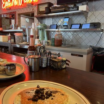 Eat'n Park Restaurant - American Near Me - Burbank, California Eat'n Park Restaurant - American Near Me - Burbank, California