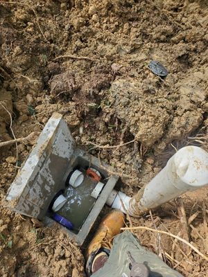 Lucas & Gram Plumbing Logo