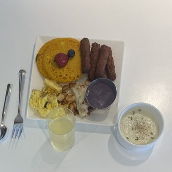 The Centurion Lounge - Breakfast - Airport Lounges Near Me - Phoenix, Arizona The Centurion Lounge - Breakfast - Airport Lounges Near Me - Phoenix, Arizona