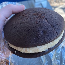 Peanut butter whoopie pie
