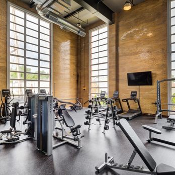 MODEL TOBACCO LOFTS - Updated May 2026 - 41 Photos - 1100 Richmond Hwy,  Richmond, Virginia - Apartments - Phone Number