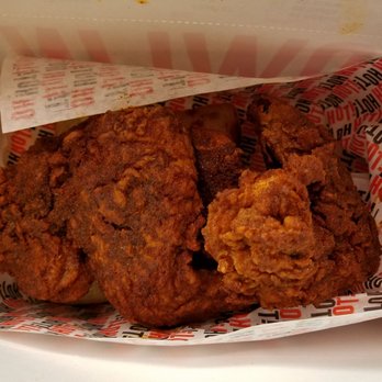 Howlin' Ray's - 6 piece chicken wings - Southern Near Me - Los Angeles, California