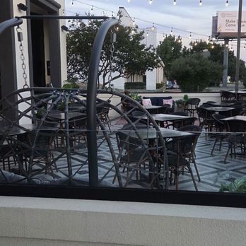 The Gibson - Outside patio - American Near Me - Dallas, Texas The Gibson - Outside patio - American Near Me - Dallas, Texas