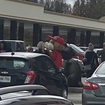 Buc-ee’s - Outside - Gas Stations Near Me - Fort Valley, Georgia