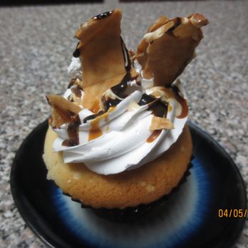 Sweet Mia's - Desserts Near Me - Plantsville, Connecticut Sweet Mia's - Desserts Near Me - Plantsville, Connecticut