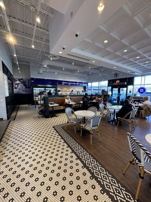 Paris Baguette by null