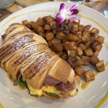 Bistrology - Spanish ham and egg sandwich with Parmesan potatoes - Breakfast & Brunch Near Me - Miramar Beach, Florida