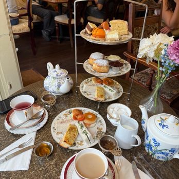 Candella Tea Room - Tea Rooms Near Me - London, XGL