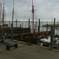 Fischereibetrieb Claas Bruhns - Blick von der Terrasse des Fischgeschäftes Bruhns