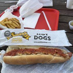 Eddie's Footlong Hot Dogs - The works combo