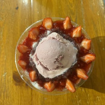 Caffébene - Strawberry ice parfait - Coffee & Tea Near Me - Boston, Massachusetts