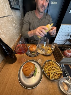 Sacré Burger Reims by null