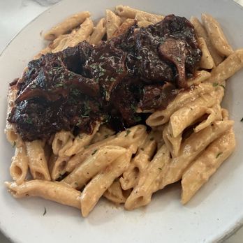 Reggae Jerk Hut - Rasta pasta with oxtails - Caribbean Near Me - McKinney, Texas
