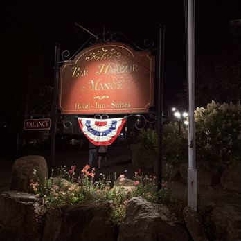 Bar Harbor Manor - Sign at road - Hotels Near Me - Bar Harbor, Maine