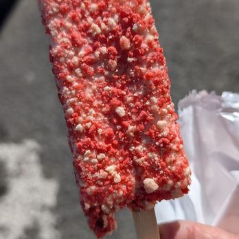 Chef Tian Restaurant - Strawberry shortcake ice cream bar - Chinese Near Me - Calgary, Alberta Chef Tian Restaurant - Strawberry shortcake ice cream bar - Chinese Near Me - Calgary, Alberta