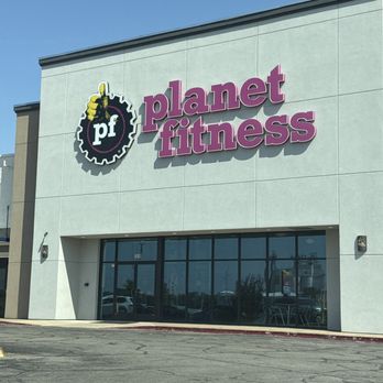 Planet Fitness - This is the worst place to work out. - Gyms Near Me - Muskogee, Oklahoma Planet Fitness - This is the worst place to work out. - Gyms Near Me - Muskogee, Oklahoma