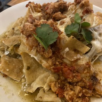 Los Chilaquiles - Chilaquiles verdes with chicharrón - Mexican Near Me - Tijuana, BCN