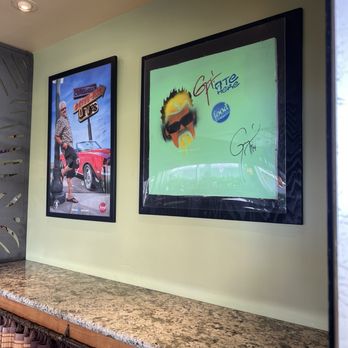 Uahi Island Grill - Hawaiian Near Me - Kailua, Hawaii