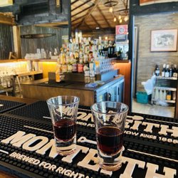 Wollombi Tavern - Free taste of Jungle Juice