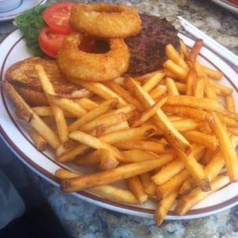 Madison Restaurant - Bison burger - American Near Me - New York, New York