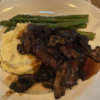 Seasons 52 - Wood-Grilled Filet Mignon - New American Near Me - Troy, Michigan