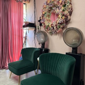 Plush Studio Beauty Bar - Carson - Hair Salons Near Me - Carson, California Plush Studio Beauty Bar - Carson - Hair Salons Near Me - Carson, California