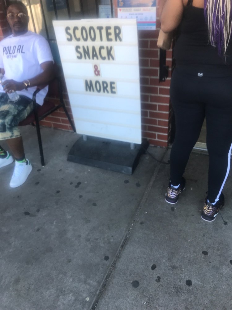 SCOOTERS SNACKS & MORE 5110 Natural Bridge Ave, Saint Louis, Missouri