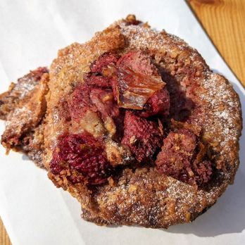 Albatross Bakery - 07/04/22 Strawberry Rhubarb Bostock - Bakeries Near Me - Berlin, BE