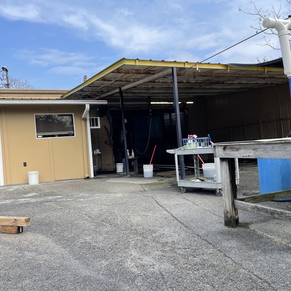 Plaza Car Wash - The back of the building - Car Wash Near Me - Chattanooga, Tennessee