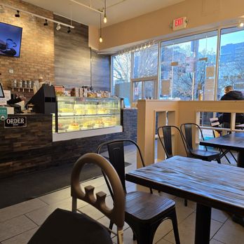 Sweet Cake - Interior - Desserts Near Me - Flushing, New York