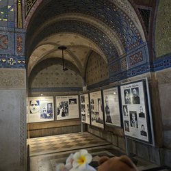 La Basilique Sainte-Thérèse - Information in the Basilica