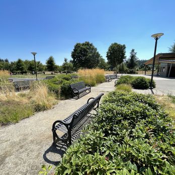 Discovery Meadows Community Park - benches - Parks Near Me - McMinnville, Oregon Discovery Meadows Community Park - benches - Parks Near Me - McMinnville, Oregon