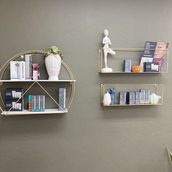 Desert Glow Waxing & Skin Studio - Waiting room - Skin Care Near Me - Tucson, Arizona Desert Glow Waxing & Skin Studio - Waiting room - Skin Care Near Me - Tucson, Arizona