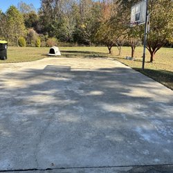 Shorty Pete’s Lawn Service - Cleaned Driveway